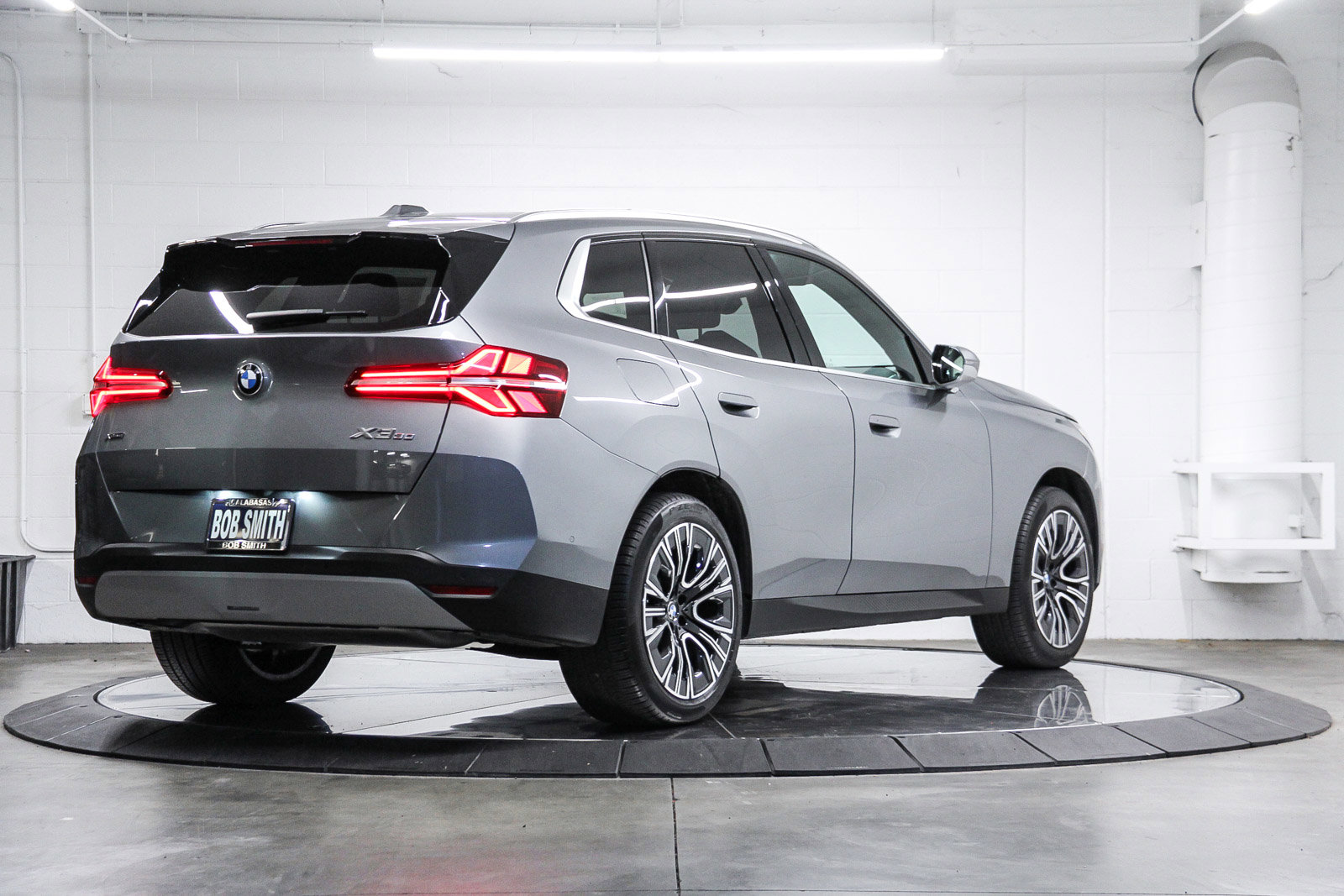 Used 2025 BMW X3 xDrive30i w/ Convenience Package image 6