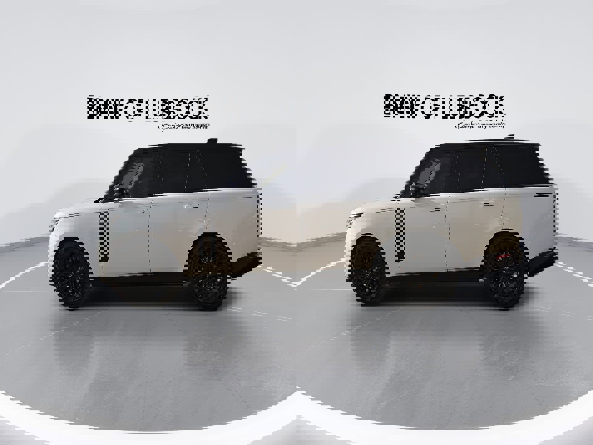 Used 2024 Land Rover Range Rover SE AWD/4WD image 5