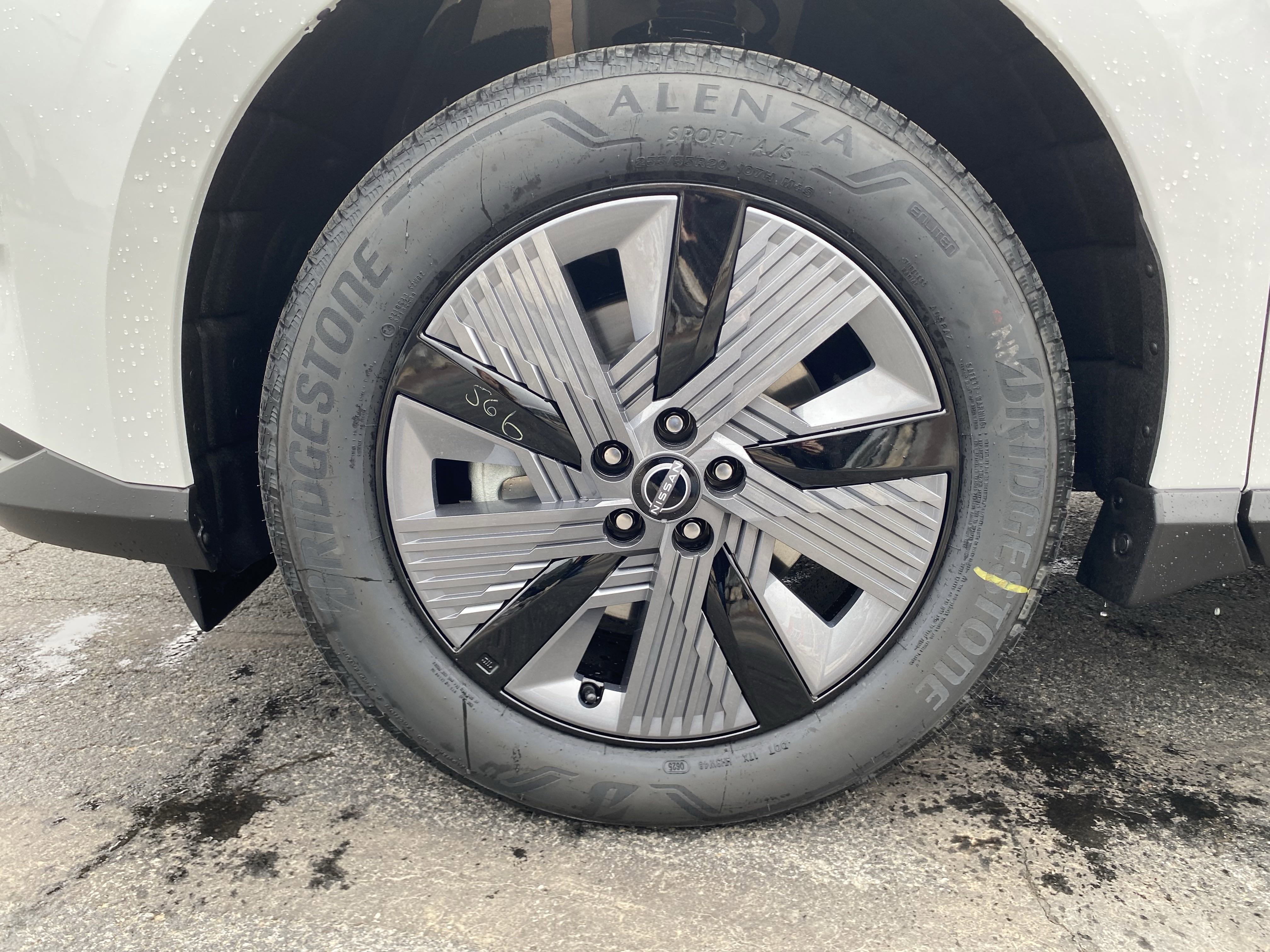 New 2025 Nissan Murano SL image 11