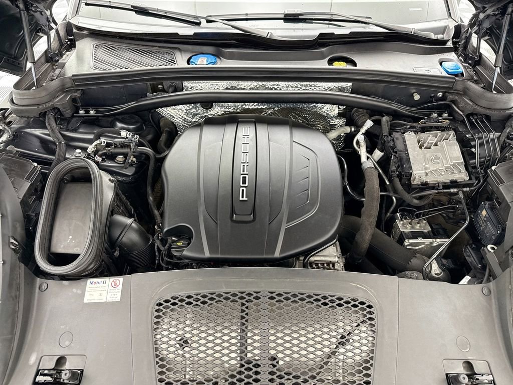 Used 2021 Porsche Macan image 28