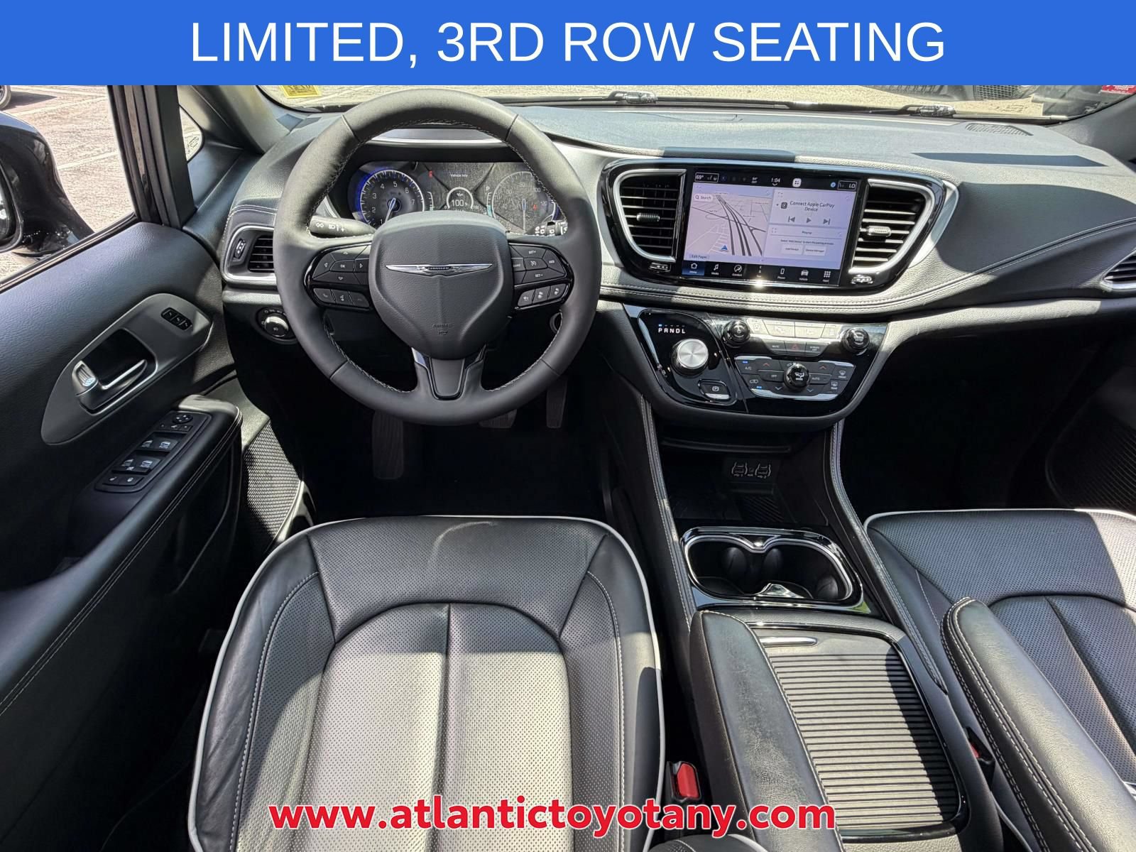 Used 2025 Chrysler Pacifica Limited FWD image 24