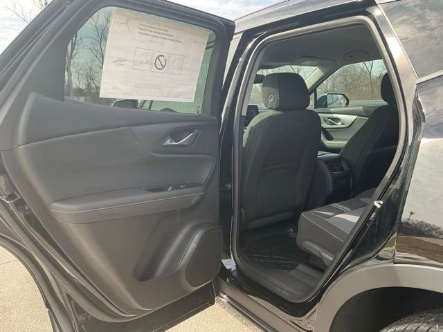 New 2026 Chevrolet Blazer LT w/ Convenience Package FWD image 16