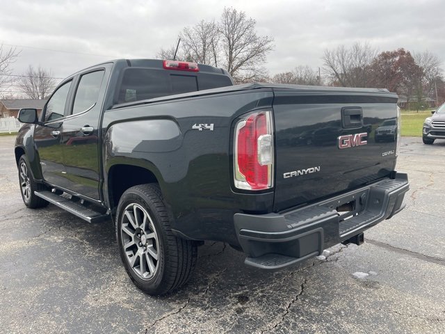 Used 2018 GMC Canyon Denali image 2