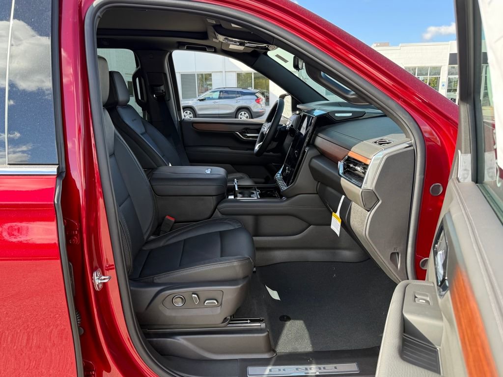 New 2026 GMC Yukon Denali w/ Denali Reserve Package image 26