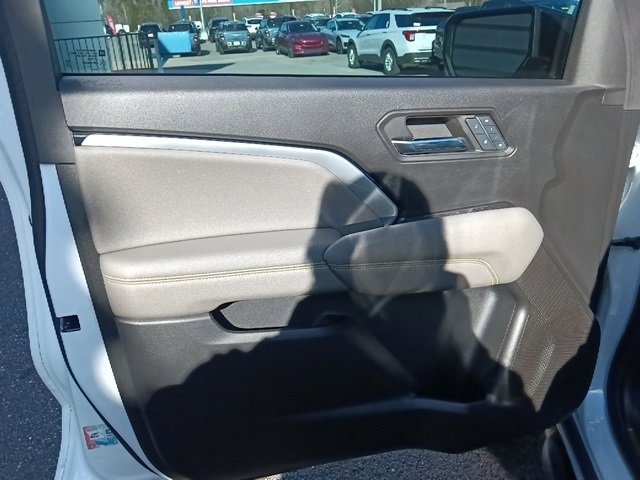 Used 2024 Chevrolet Colorado ZR2 w/ ZR2 Convenience Package III image 11