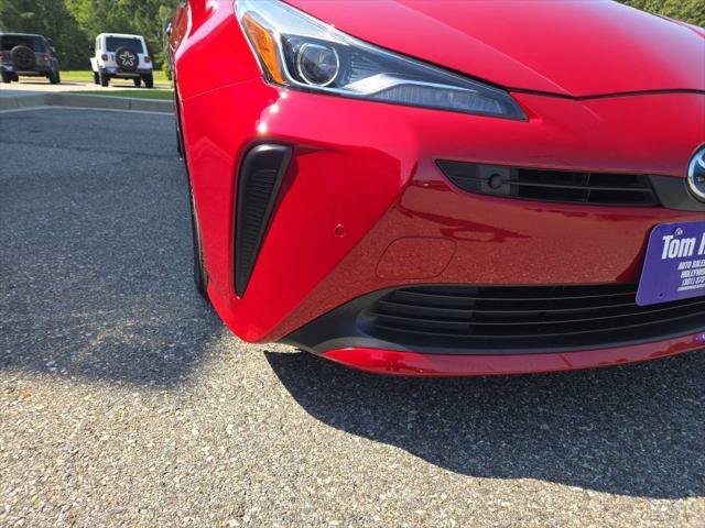 Used 2019 Toyota Prius Limited w/ Premium Convenience Package FWD image 15