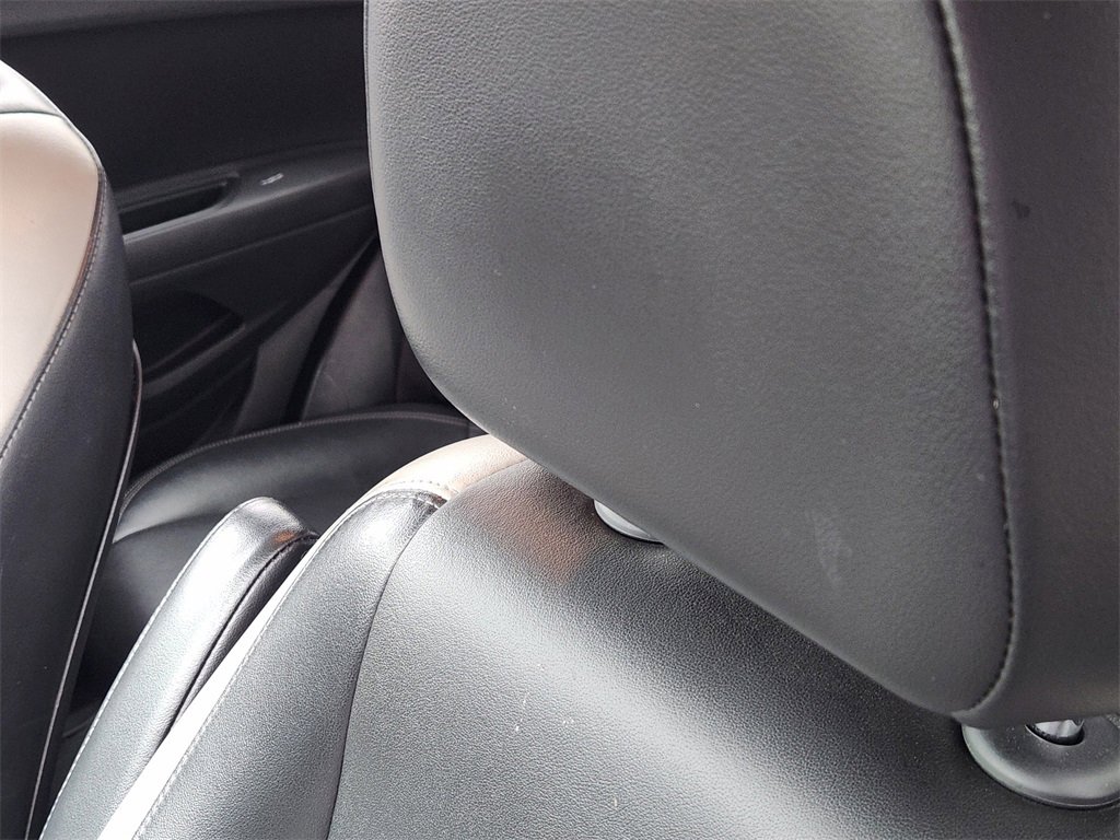 Used 2019 Chevrolet Trax Premier w/ Midnight Edition image 17