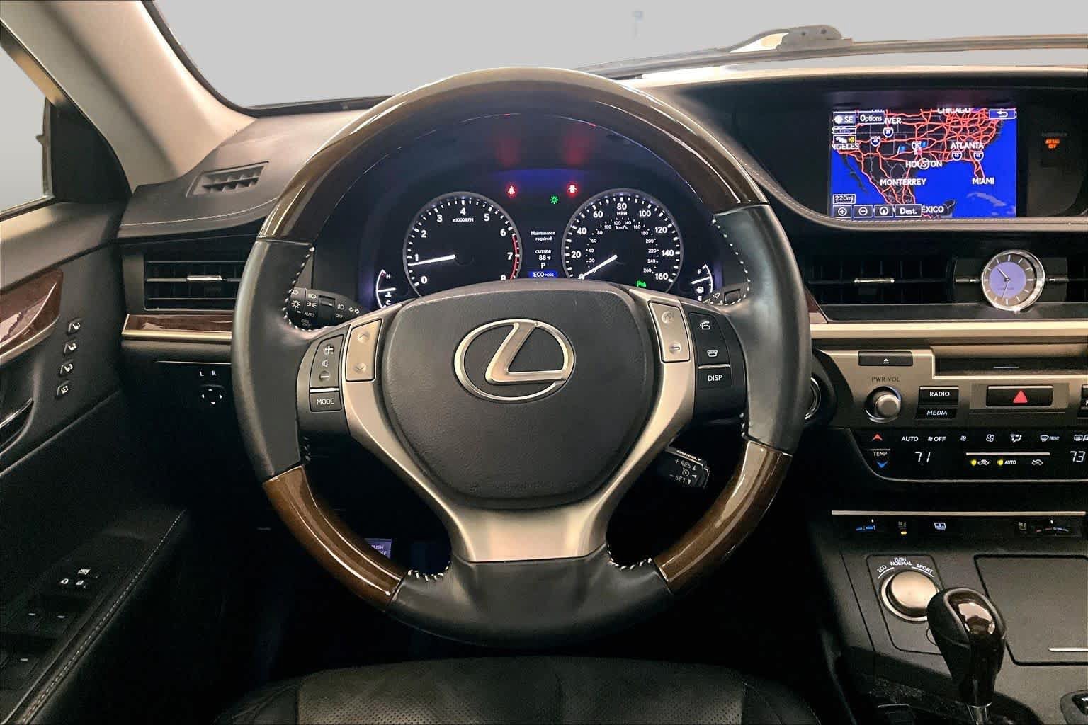 Used 2015 Lexus ES 350 w/ Luxury Package FWD image 15