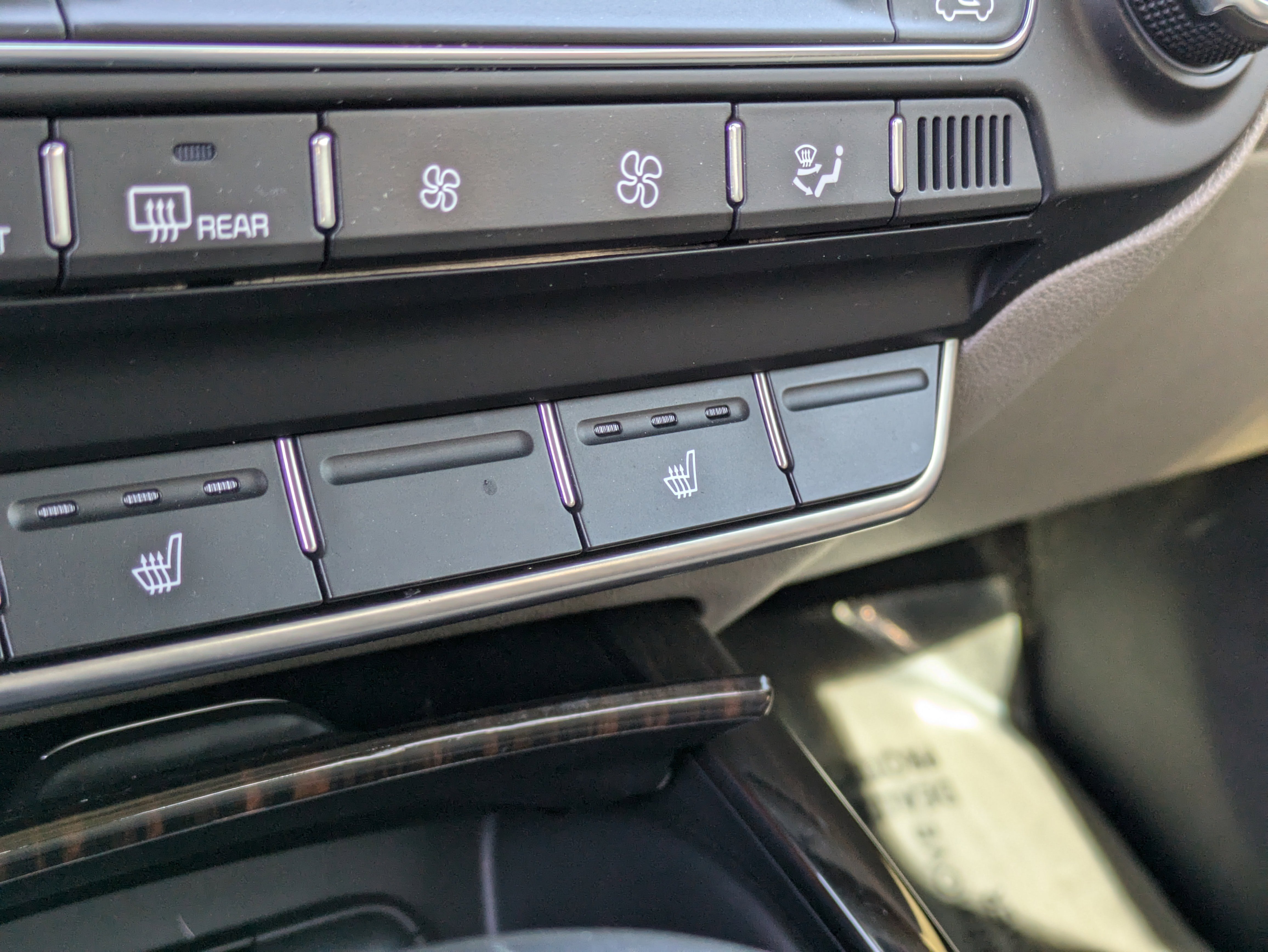 Used 2020 Kia Sorento EX image 30