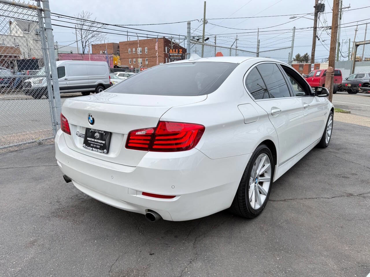 Used 2015 BMW 535i xDrive Sedan AWD/4WD image 6