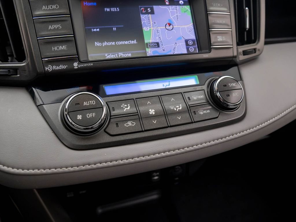 Used 2015 Toyota RAV4 XLE image 19