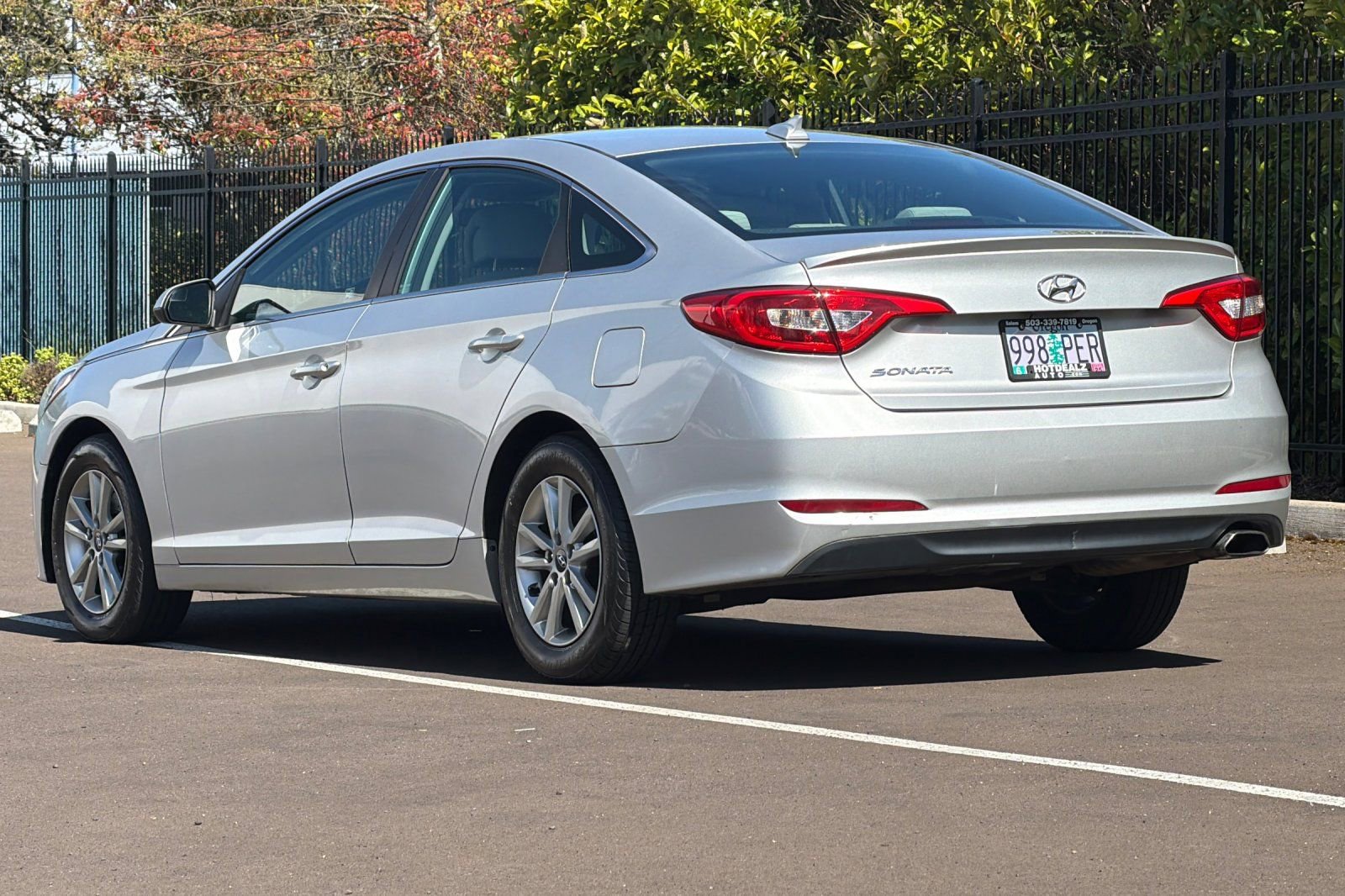 Used 2015 Hyundai Sonata SE image 6
