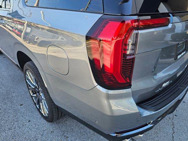 New 2026 GMC Yukon XL Denali Ultimate AWD/4WD image 15