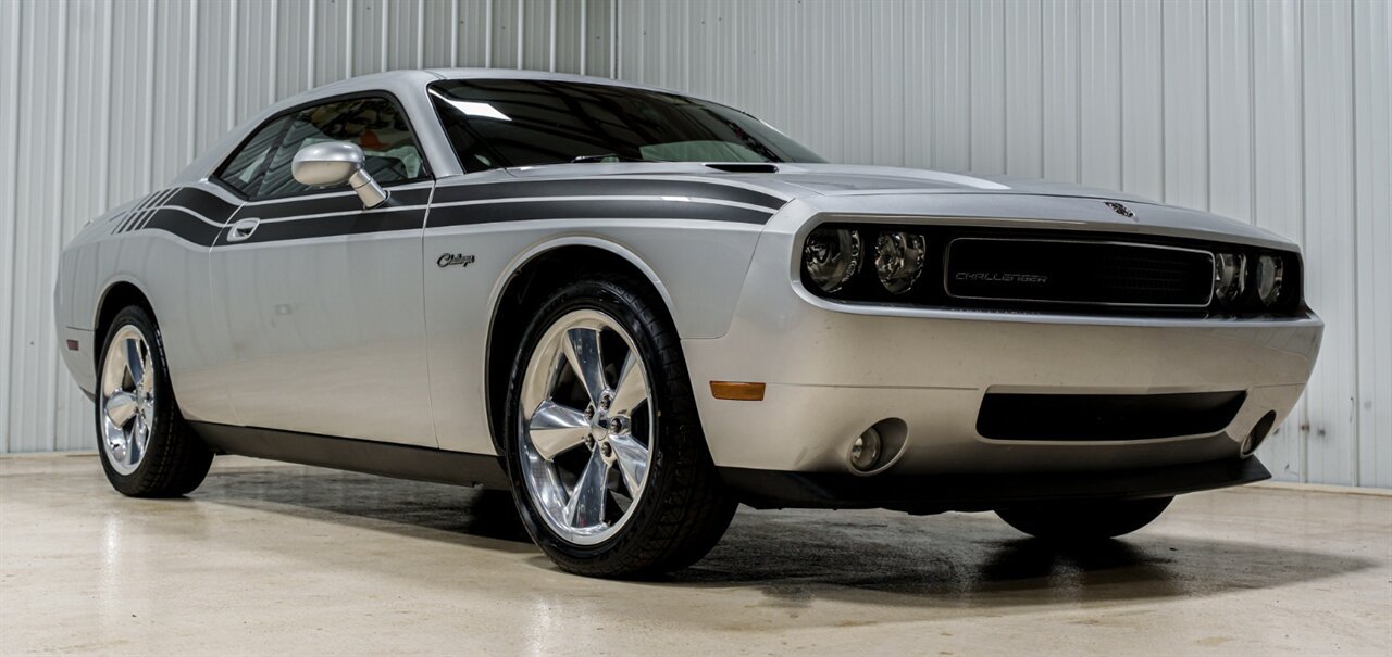 Used 2010 Dodge Challenger SE