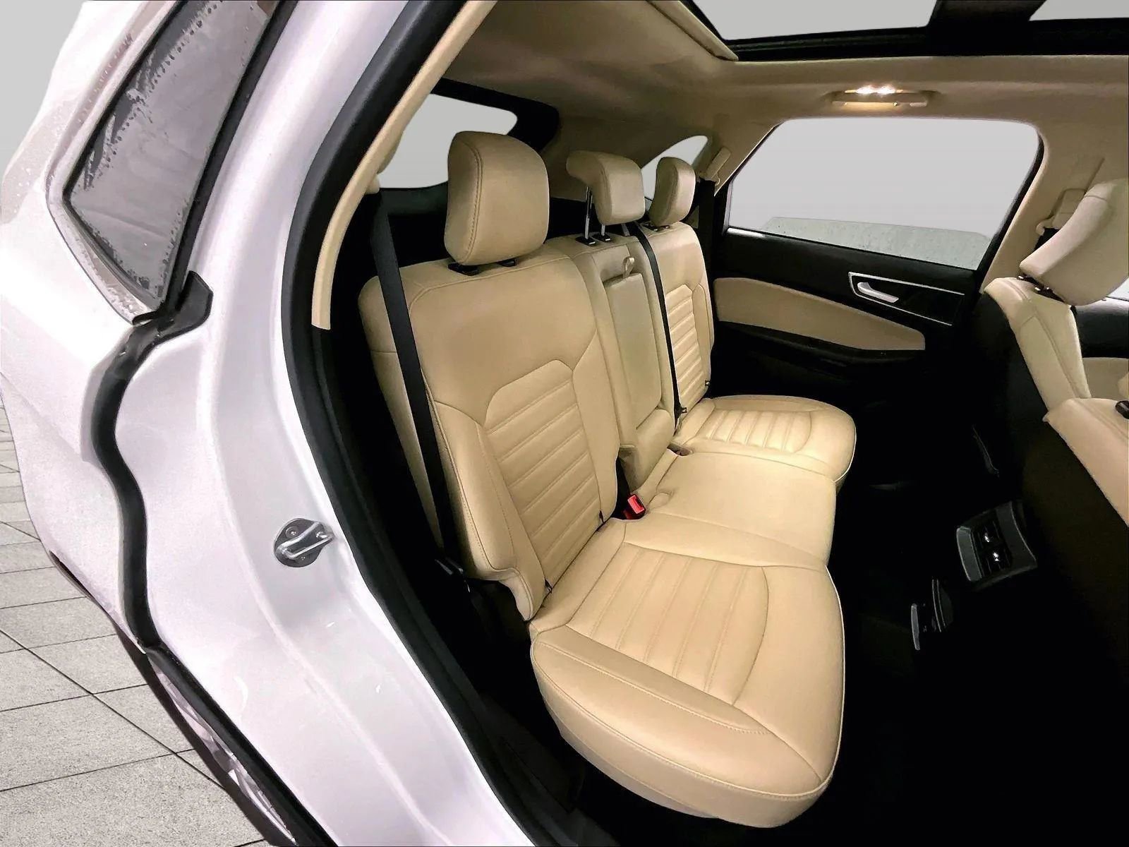 Certified 2024 Ford Edge SEL w/ Convenience Package image 26
