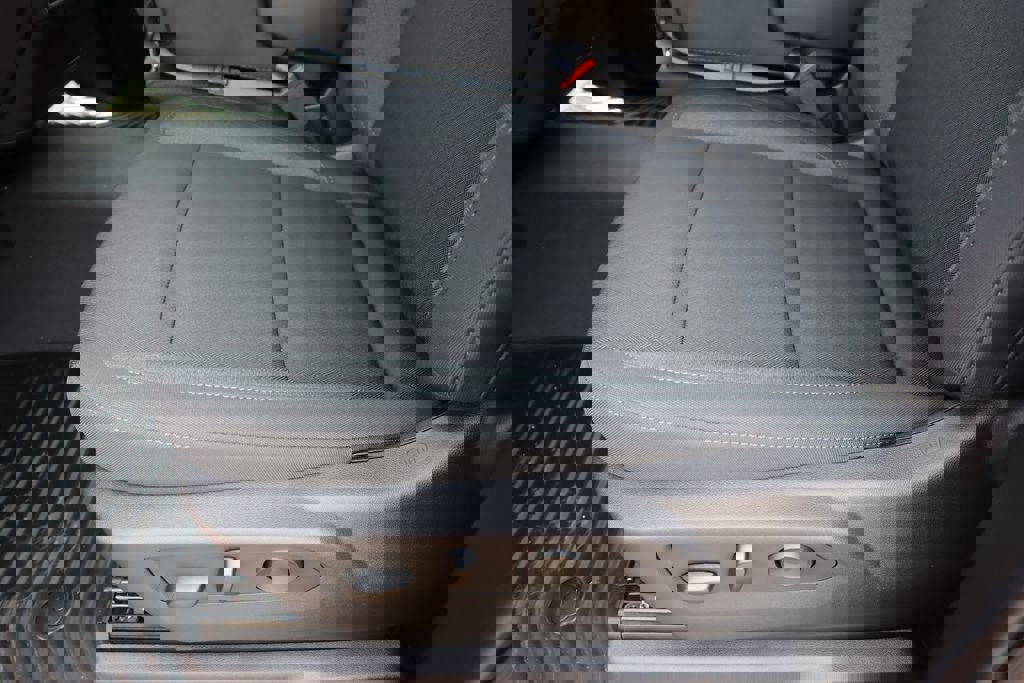 New 2025 GMC Sierra 1500 Pro w/ Graphite Edition image 15