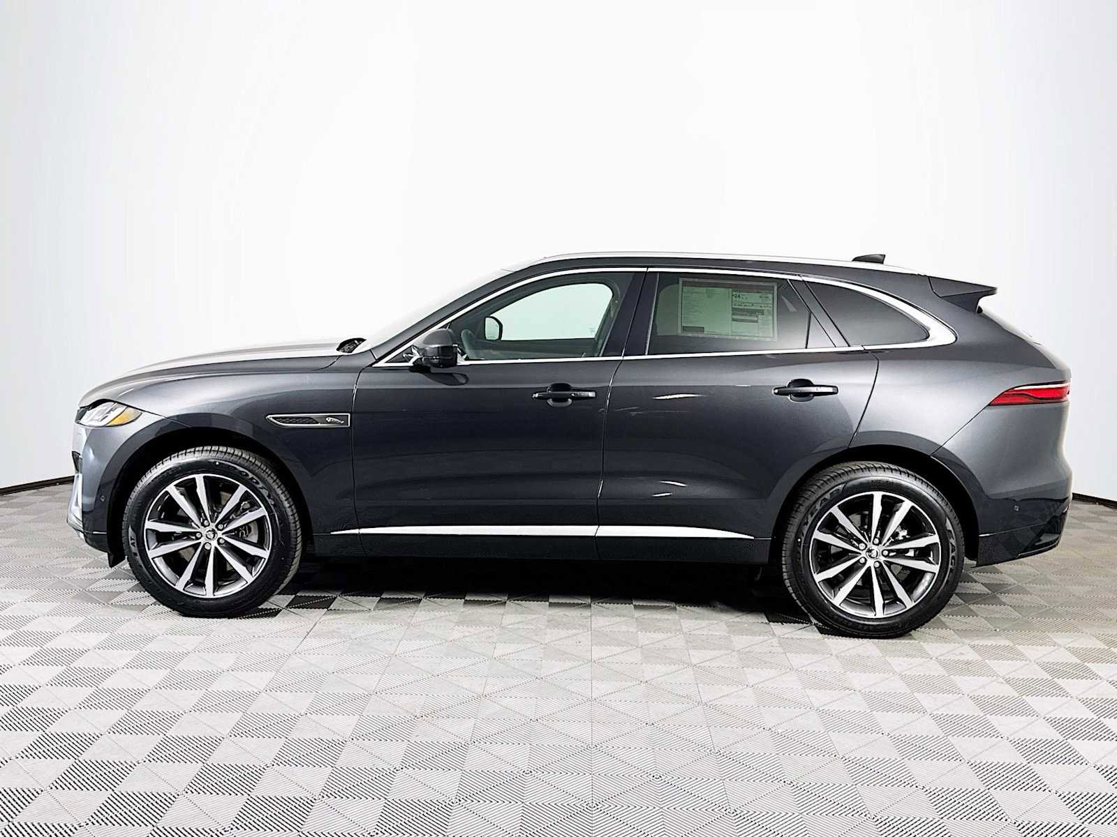 New 2026 Jaguar F-PACE R-Dynamic S AWD/4WD image 8