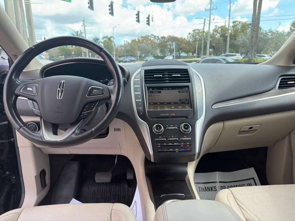 Used 2018 Lincoln MKC Reserve w/ Lincoln MKC Climate Package image 16