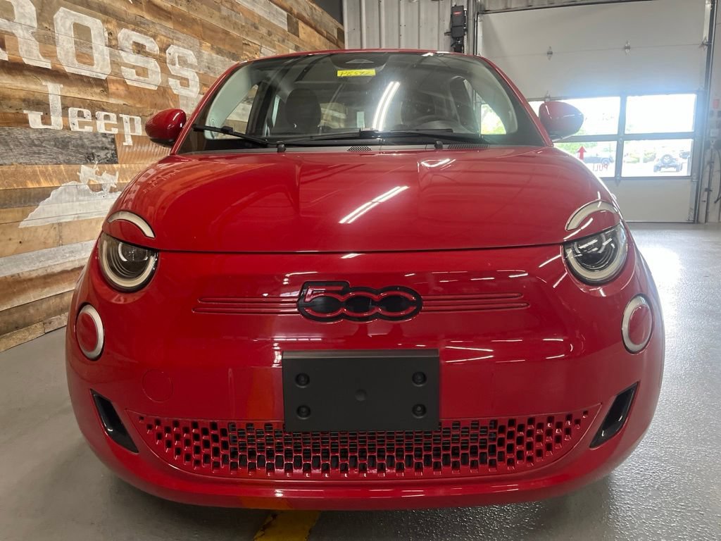 Used 2024 FIAT 500 e (RED) FWD image 5