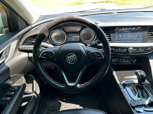 Used 2018 Buick Regal Preferred w/ Sights and Sounds Package AWD/4WD image 24