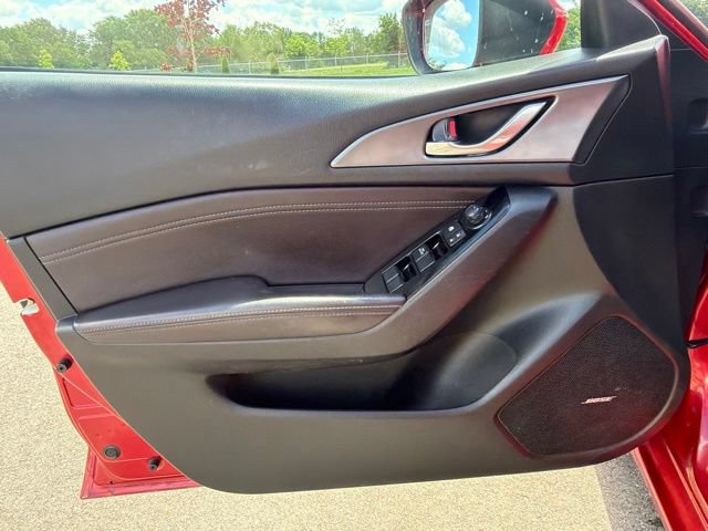 Used 2017 MAZDA MAZDA3 Grand Touring FWD image 18