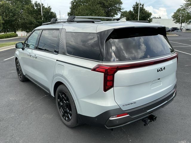 Used 2026 Kia Carnival SX w/ SX Dark Edition Package FWD image 8