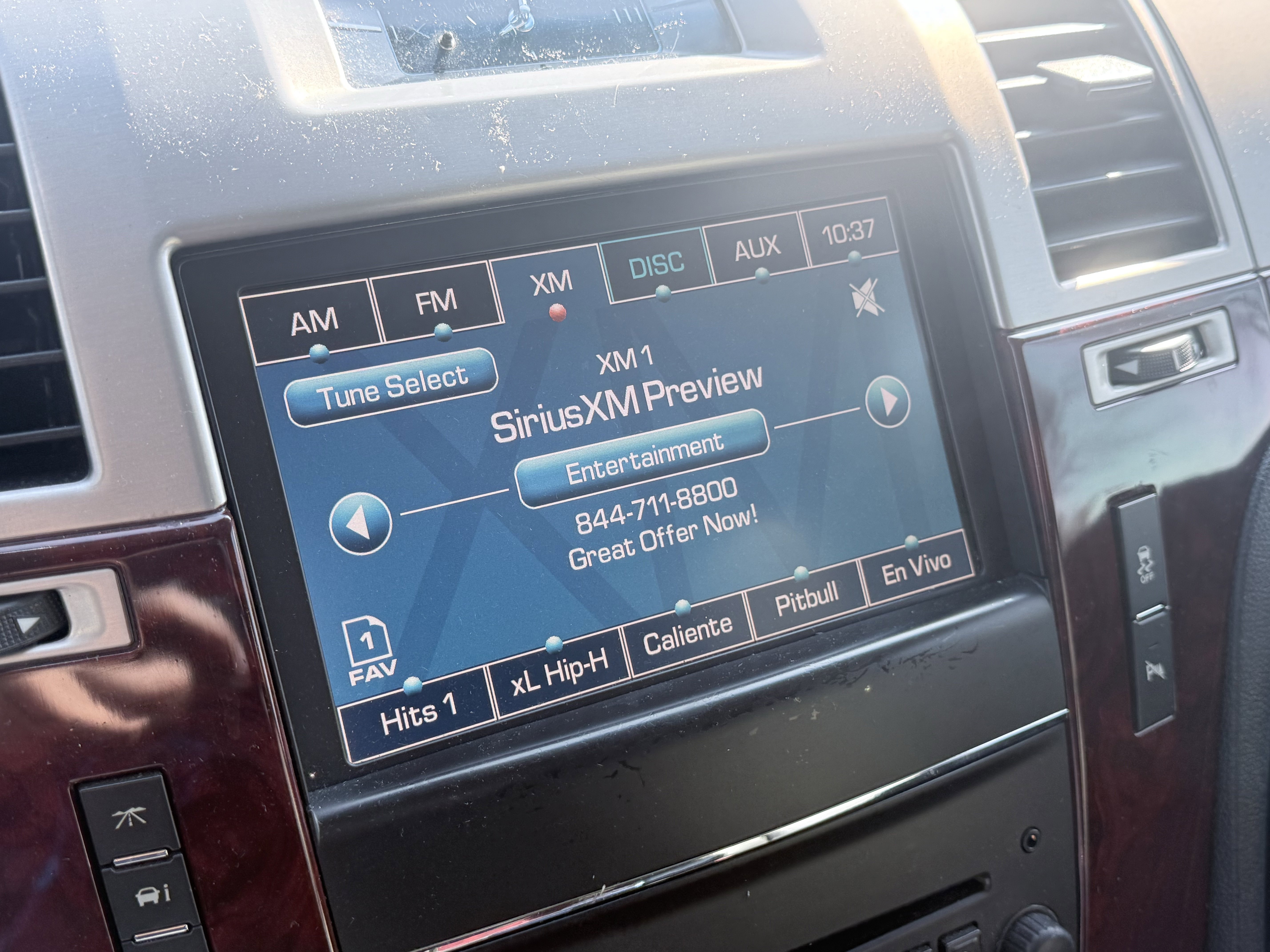 Used 2012 Cadillac Escalade Luxury RWD image 67