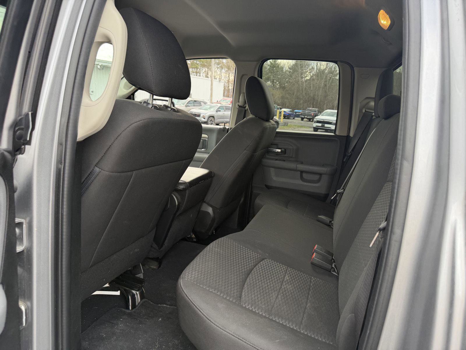 Used 2019 RAM 1500 Classic Warlock AWD/4WD image 17