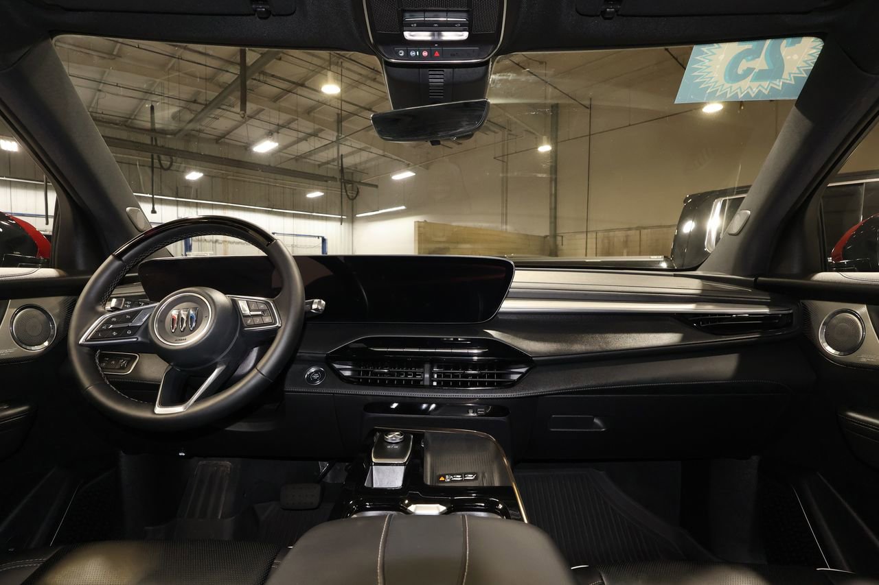 Certified 2025 Buick Enclave Avenir w/ Super Cruise Package image 30