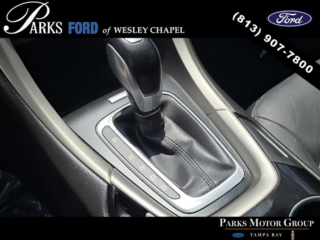 Used 2016 Ford Fusion SE w/ Equipment Group 202A AWD/4WD image 24