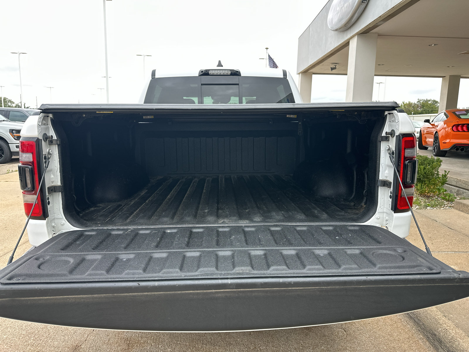 Used 2021 RAM 1500 Sport w/ Leather & Sound Group AWD/4WD image 7
