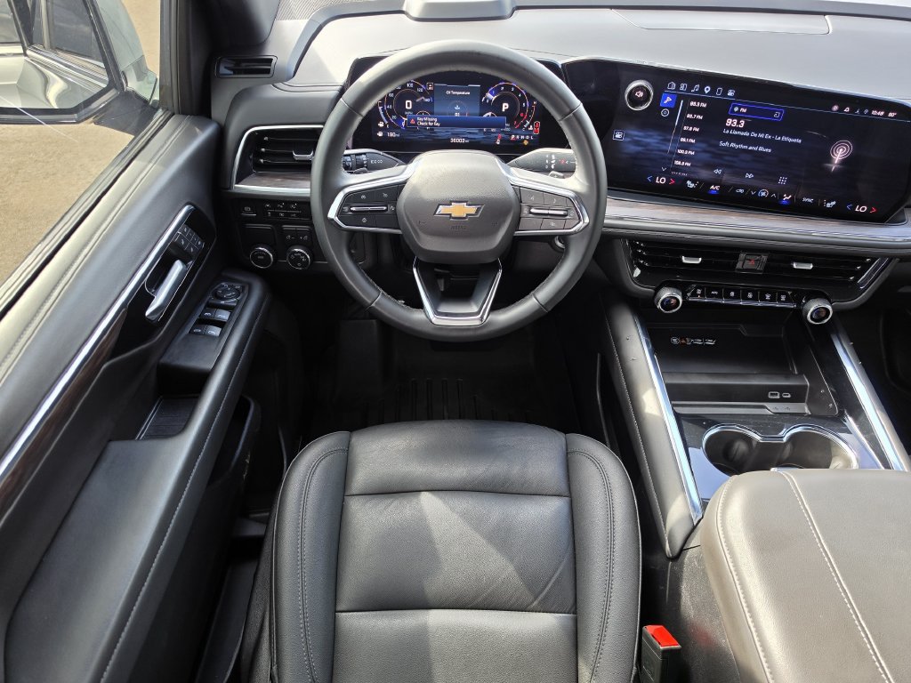 Used 2025 Chevrolet Tahoe LT RWD image 13