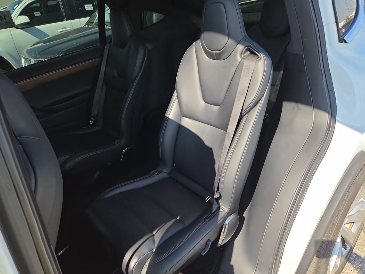 Used 2019 Tesla Model X Long Range AWD/4WD image 2