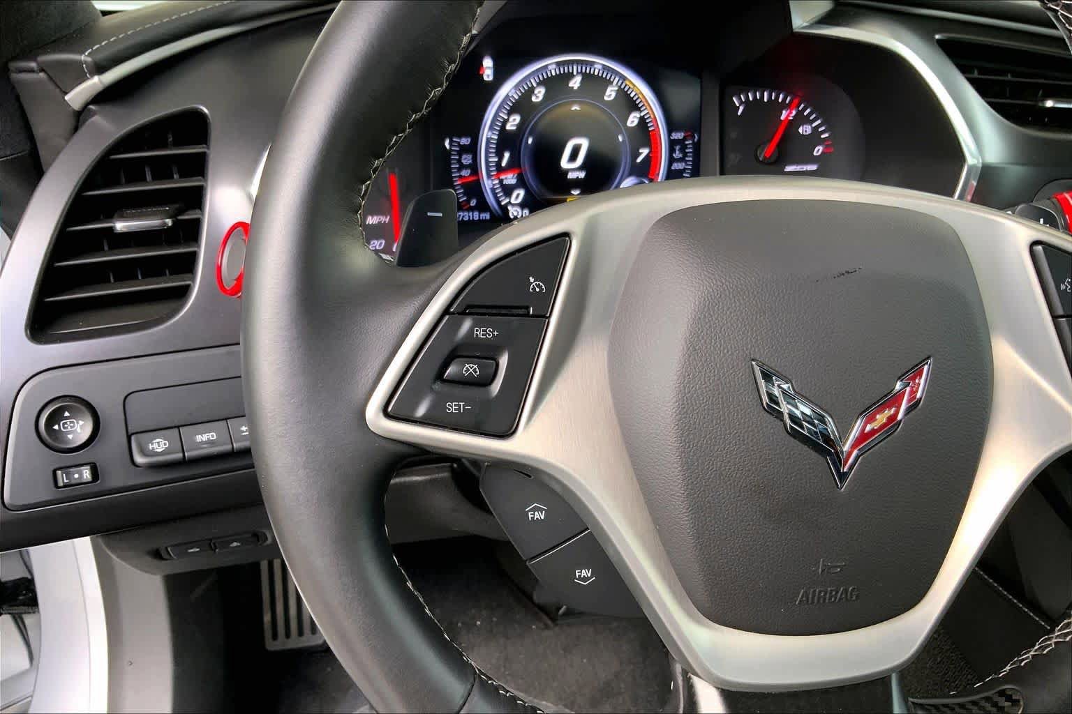 Used 2016 Chevrolet Corvette Z06 w/ 3LZ Preferred Equipment Group RWD image 22