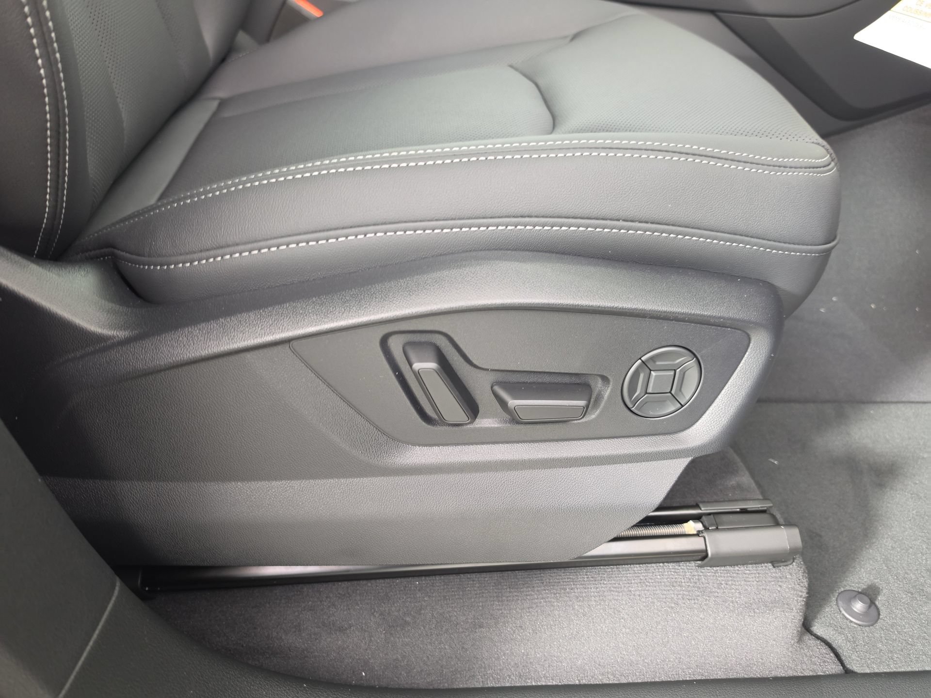 New 2026 Audi Q8 Premium Plus AWD/4WD image 46