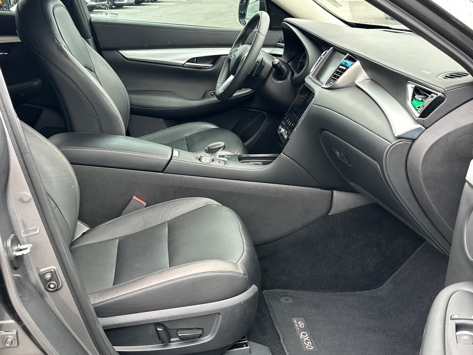 Used 2019 INFINITI QX50 Essential w/ Proactive Package AWD/4WD image 14