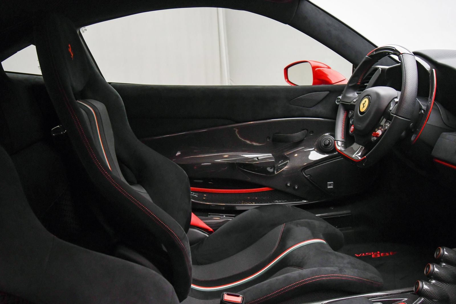 Used 2020 Ferrari 488 Pista Coupe RWD image 55