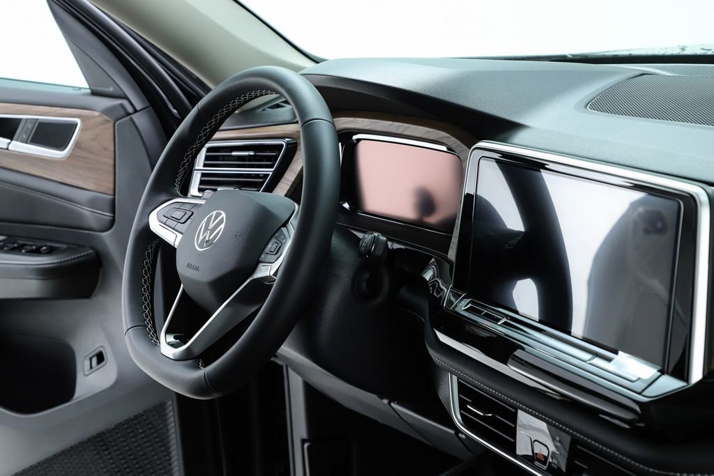 New 2026 Volkswagen Atlas SE image 74