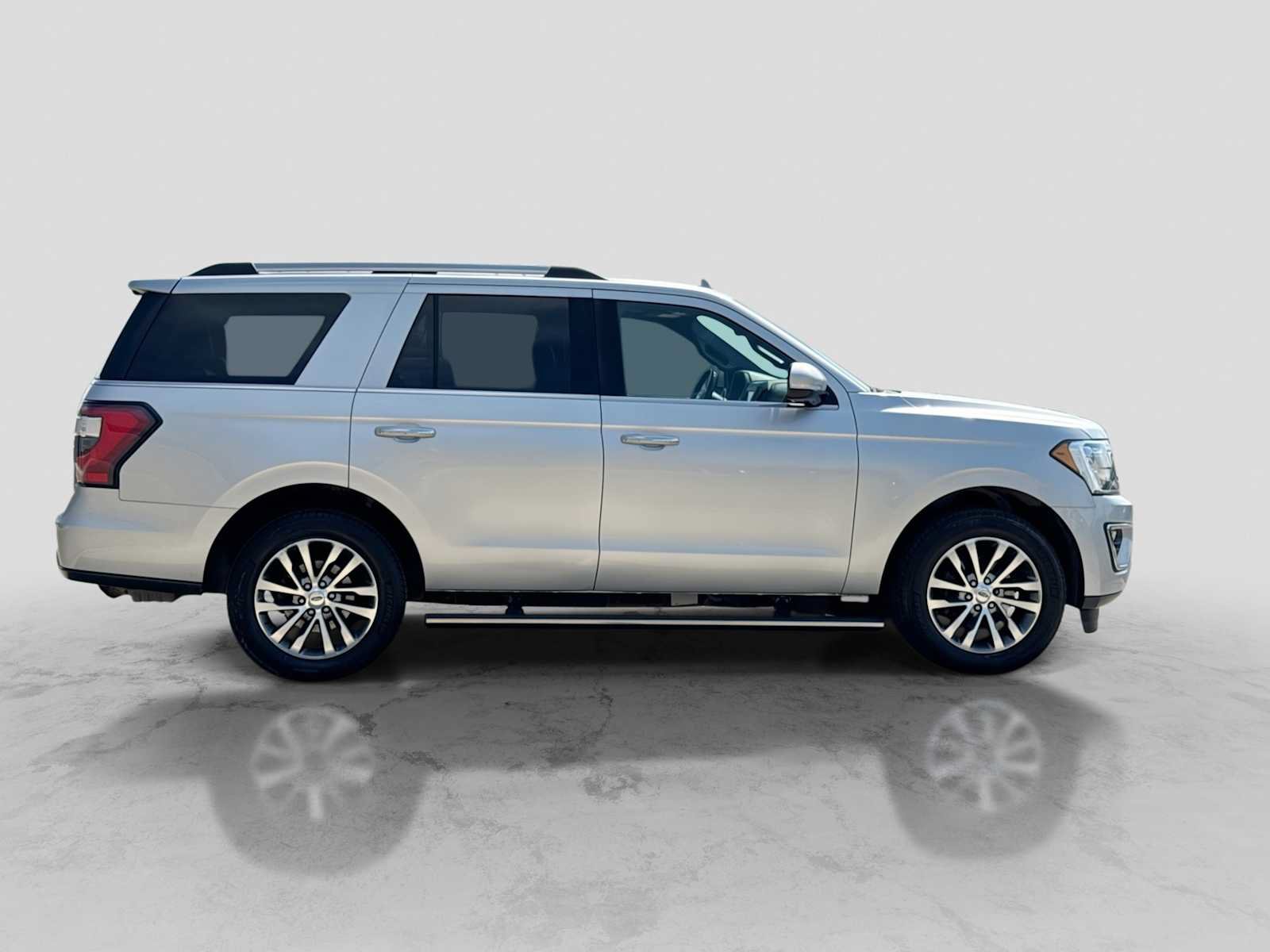 Used 2018 Ford Expedition Limited AWD/4WD image 7