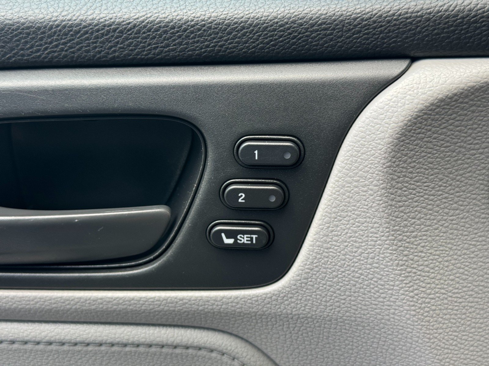 Used 2018 Honda Odyssey EX-L image 17