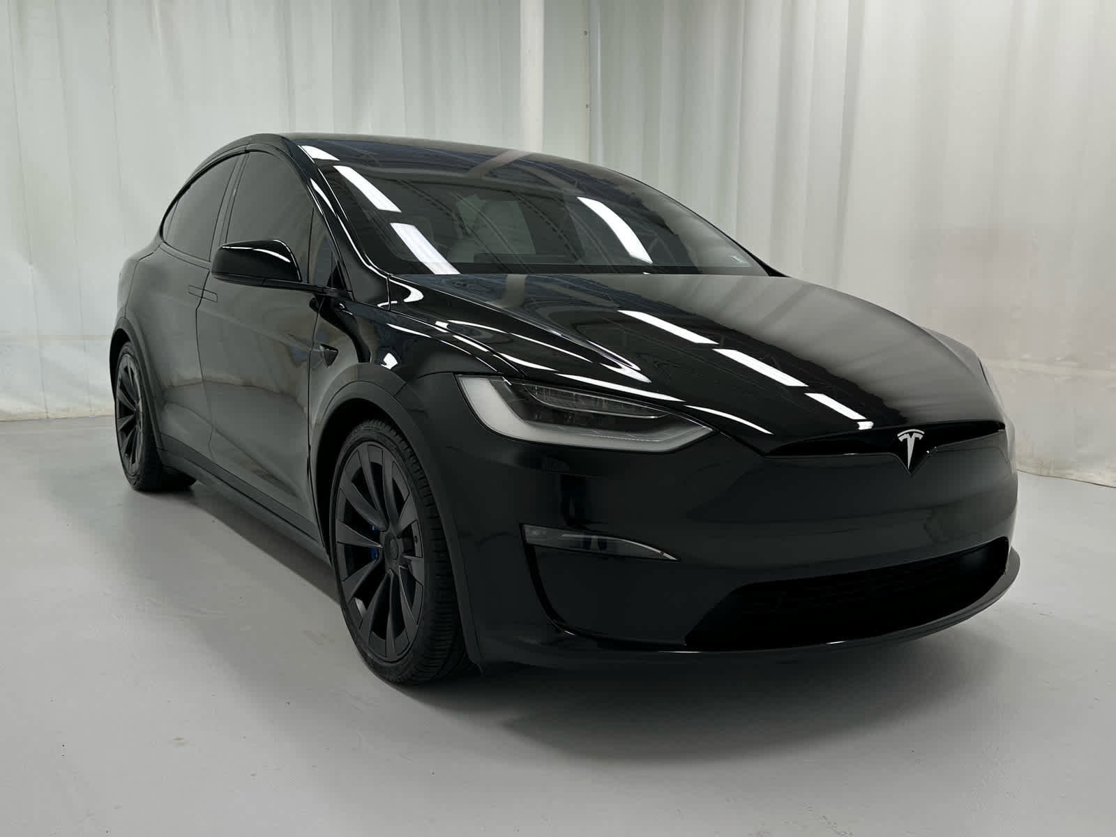 Used 2022 Tesla Model X AWD/4WD image 2
