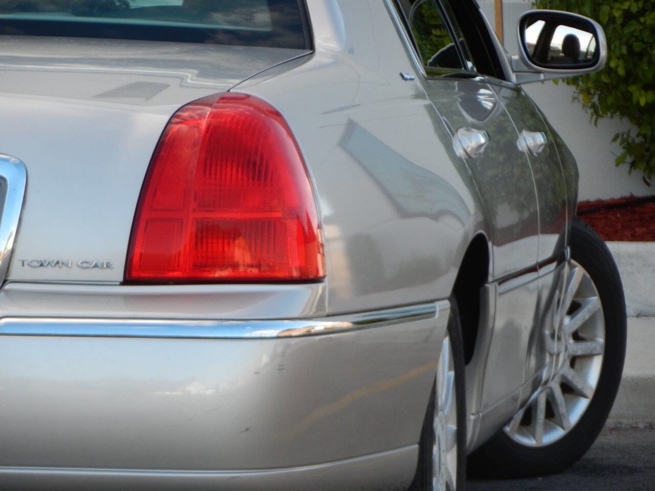 Used 2007 Lincoln Town Car Signature image 17