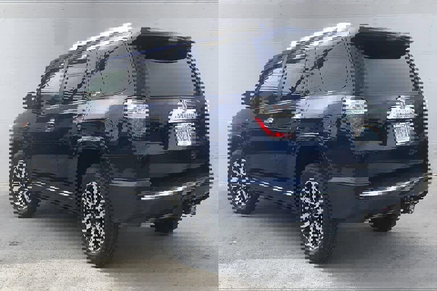 Used 2018 Toyota 4Runner Limited image 5