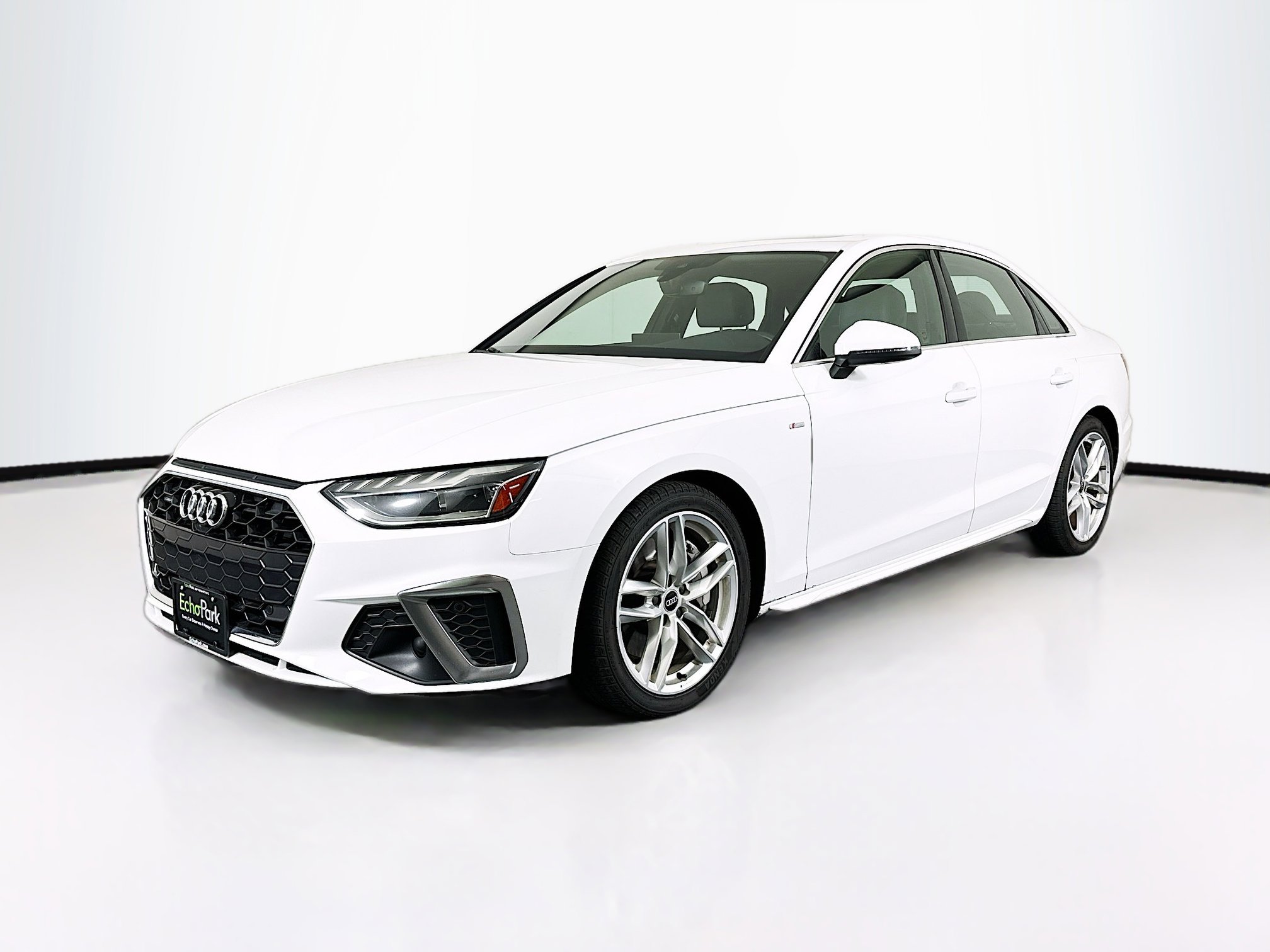 Used 2023 Audi A4 2.0T Premium Plus image 3