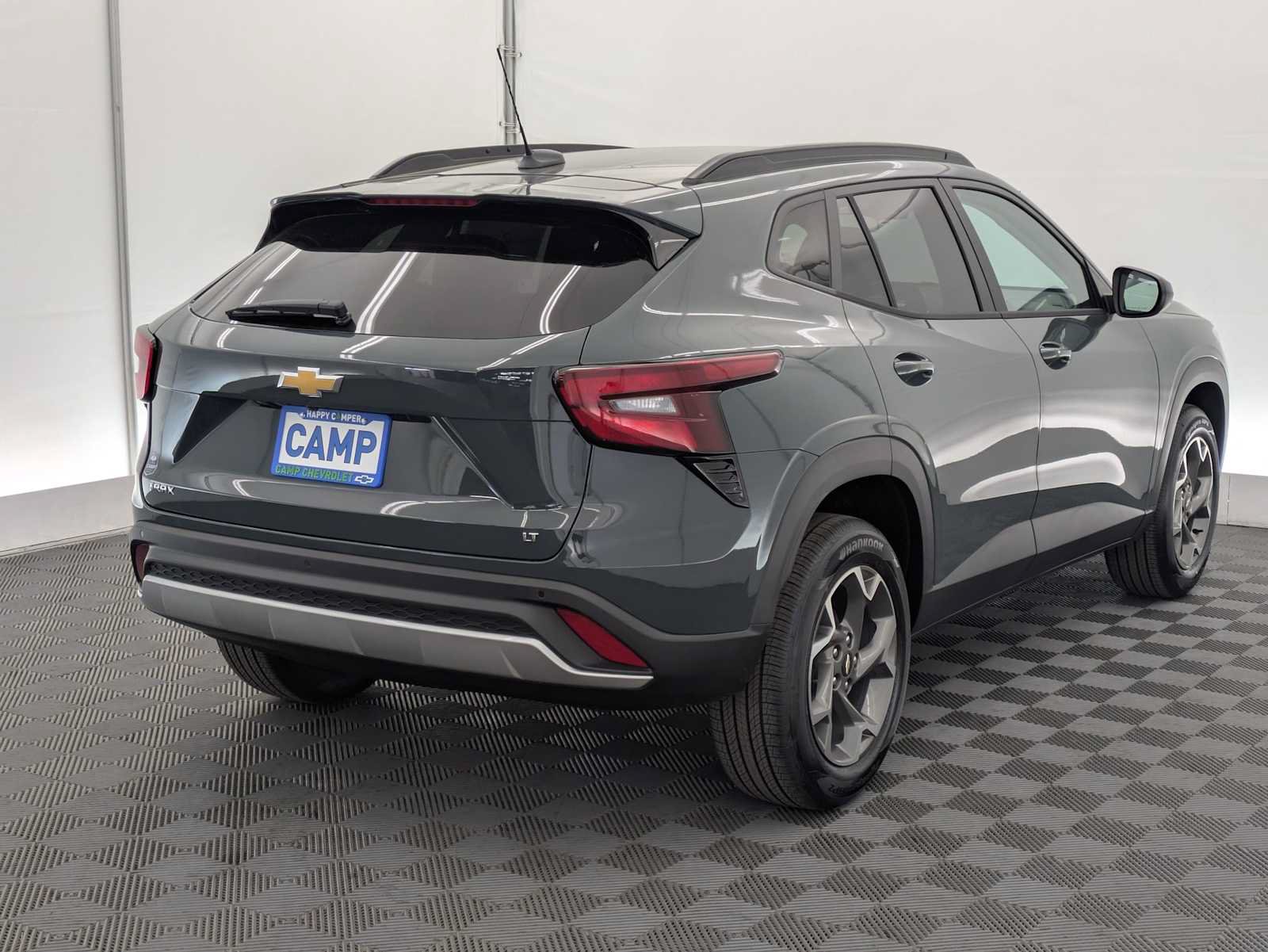 New 2026 Chevrolet Trax LT w/ Driver Confidence Package FWD image 6