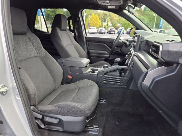 Used 2025 Toyota 4Runner SR5 AWD/4WD image 20