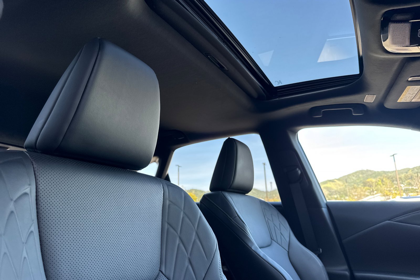 Used 2023 Lexus RX 350 Premium image 15