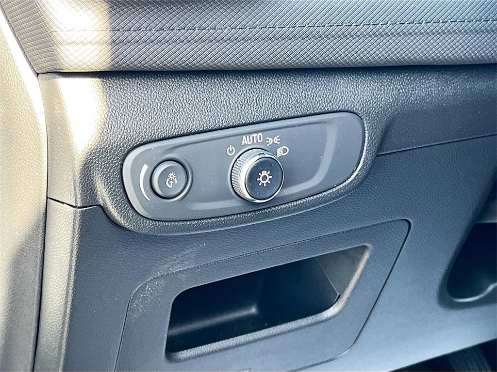 Used 2024 Chevrolet TrailBlazer LT w/ Driver Confidence Package image 10