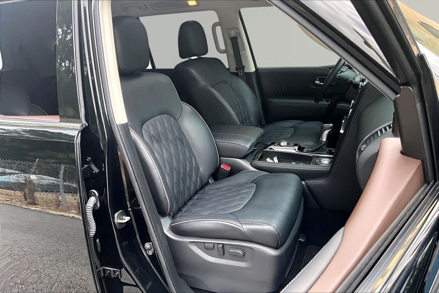 Used 2024 Nissan Armada Platinum w/ Captain's Chairs Package RWD image 9