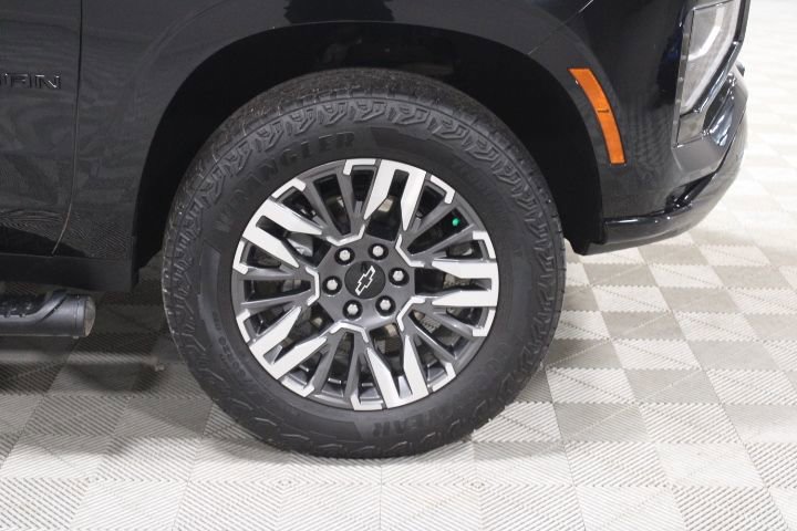 Certified 2025 Chevrolet Suburban Z71 image 46